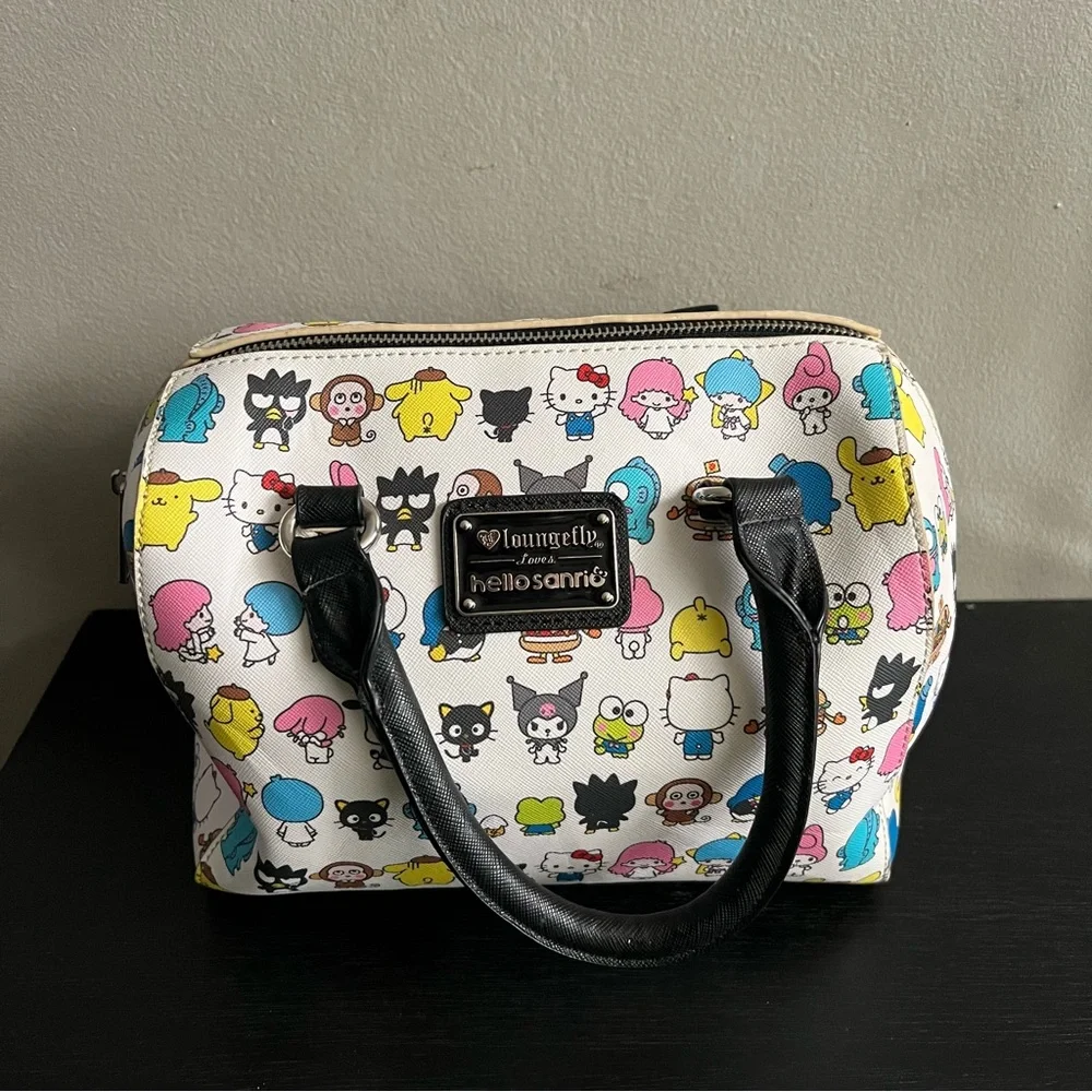 VERY RARE Loungefly loves Sanrio AOP Character Crossbody Purse Bag Satchel HEART